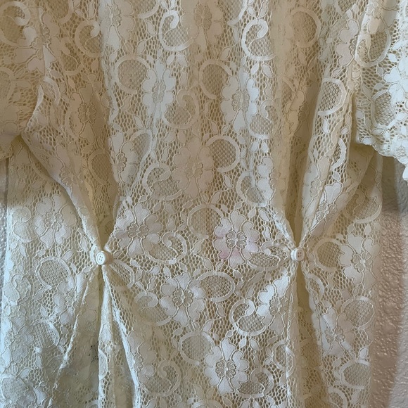 ModCloth Lace Blouse - Picture 4 of 5